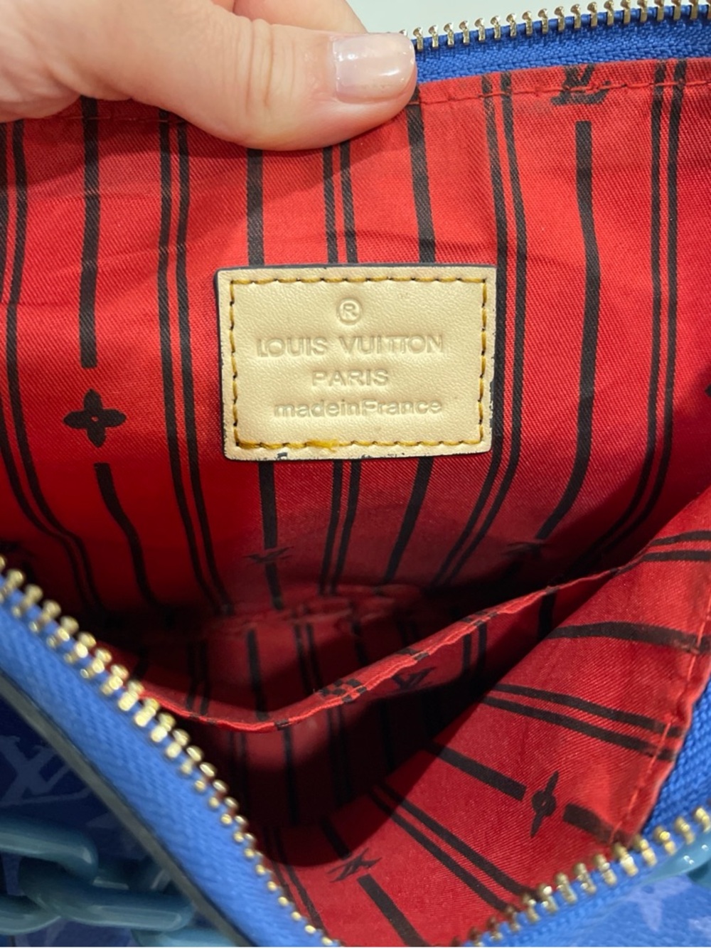 Blue Monogram Chain Shoulder Bag - Picture 5 of 6